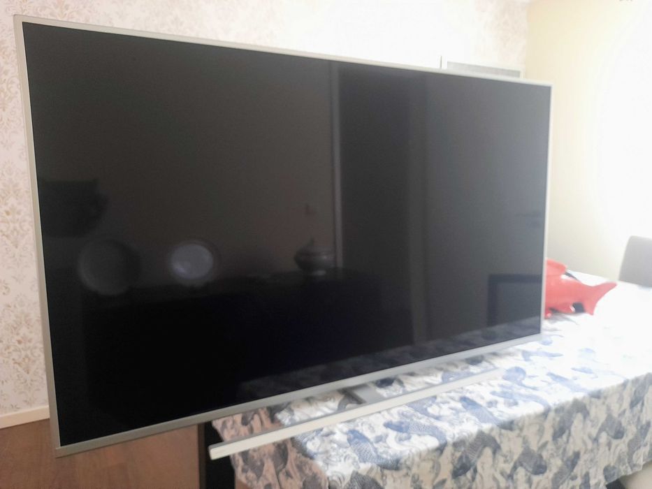 LCD Philips Ambilight 55 e Acessórios