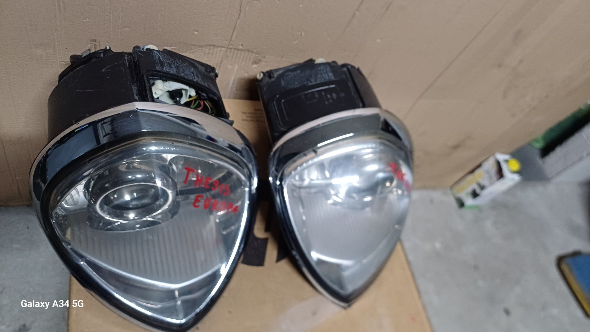 Lampa lancia thesis xenon