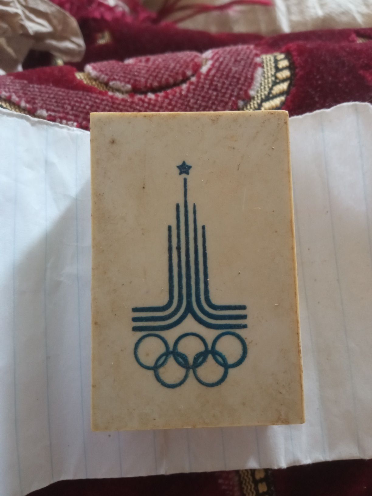 Комплект значків