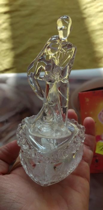 Figurka świecąca zakochanych ;)