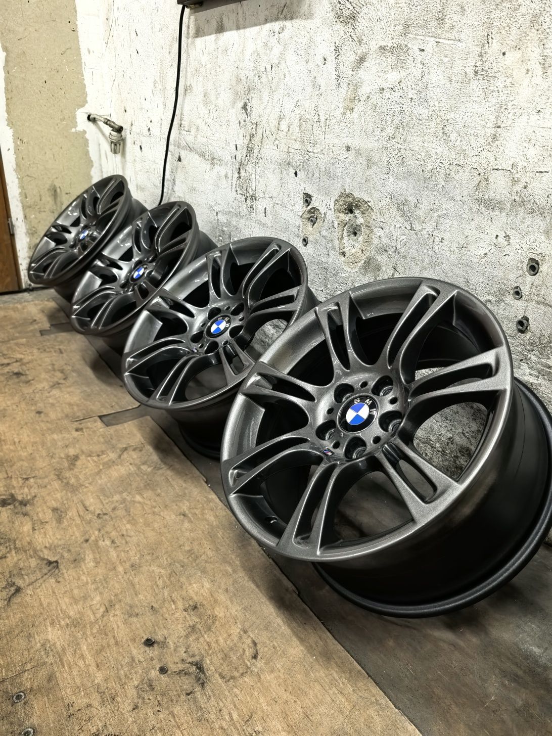 Alufelgi Bmw 18" styling 350 M-pakiet f10 f30 e90 e60 5x120 Oryginał