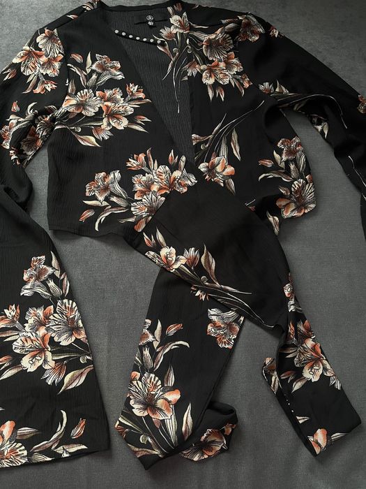 Накидка з квітковим розписом