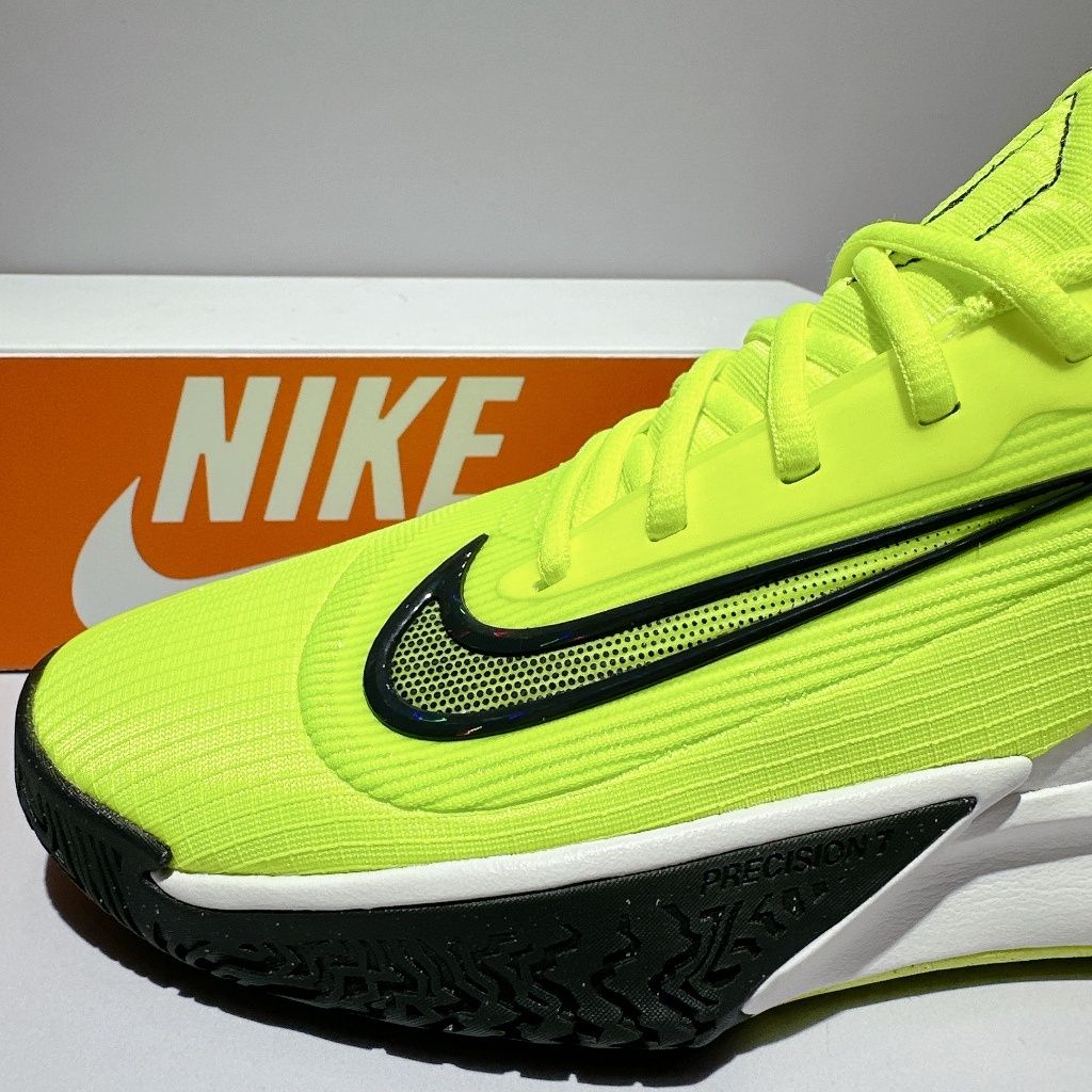 Nike precision 7