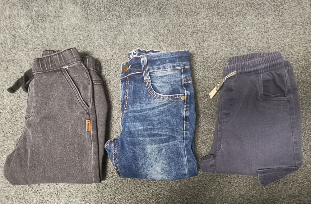 Spodnie  3 szt roz. 128