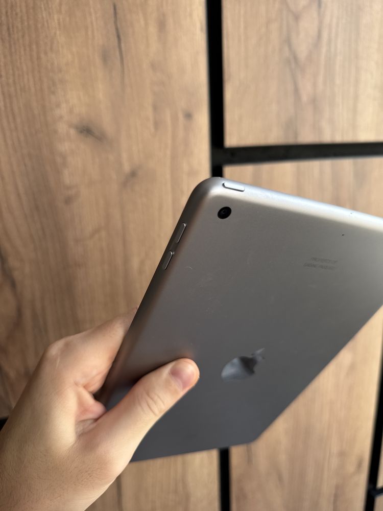 Apple iPad 5 32gb Wi-Fi | 783/3
