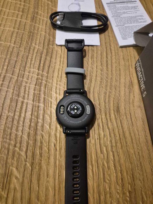 Smartwatch Garmin Vivoactive 5. Nowy na gwarancji. Na prezent.