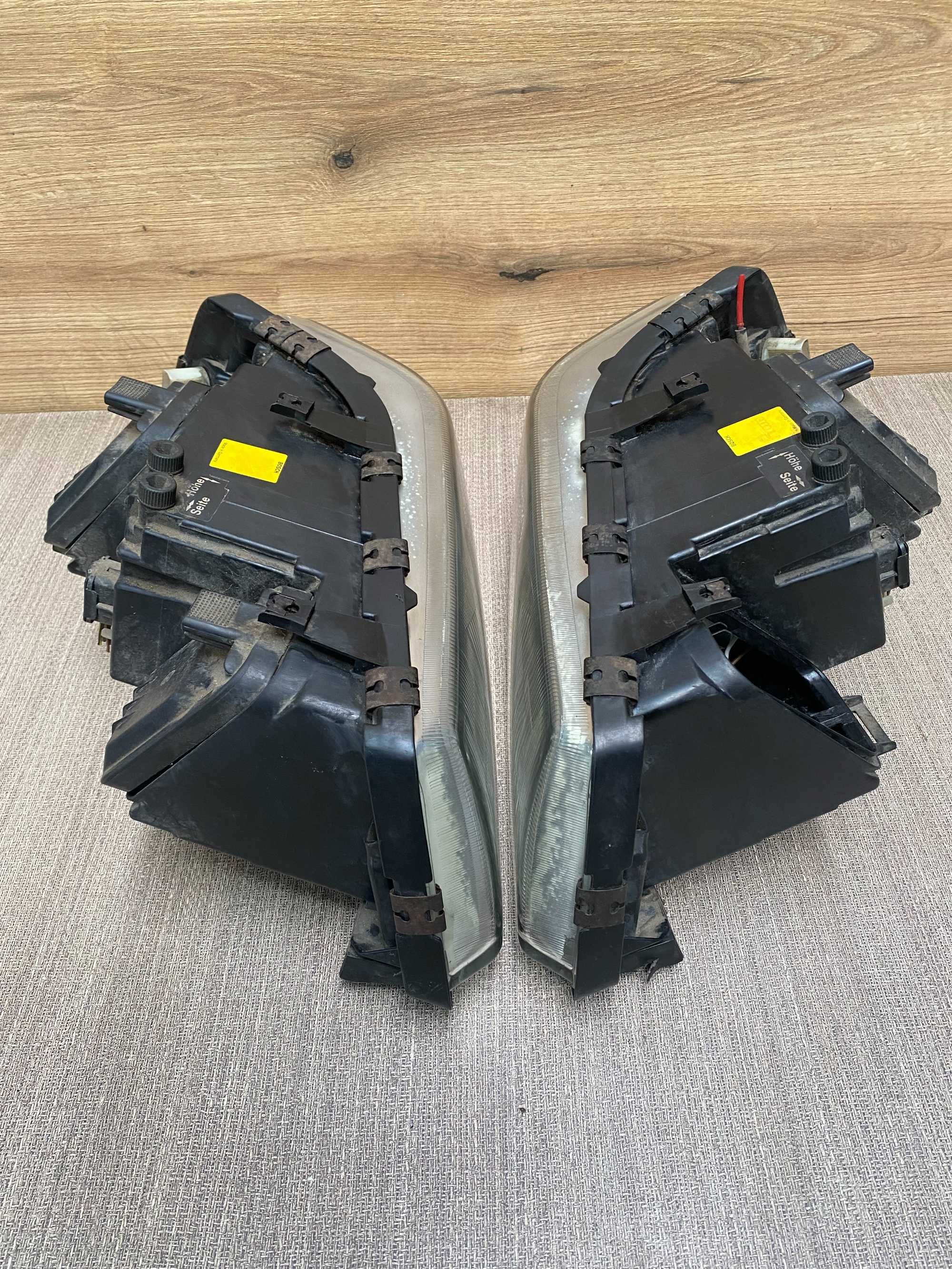 Lampa/reflektor przedni Audi v8 d11/100/200