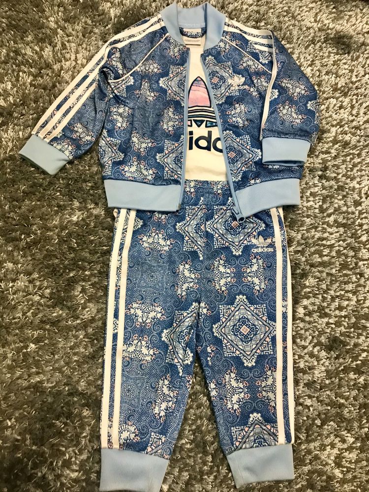 Костюм  тройка adidas,оригинал