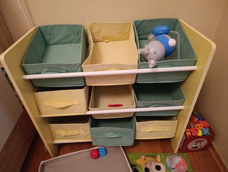 Organizer na zabawki