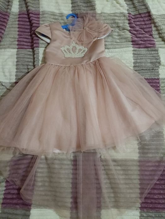 Сукня розмір 122