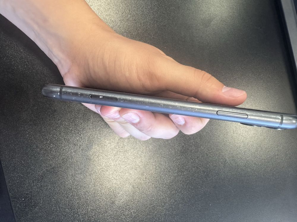 Продаю Iphone 11 neverlock