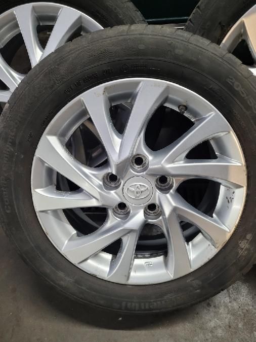 Komplet opon Continental  2021