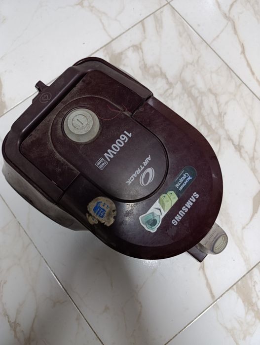 Продам циклонный пылесос