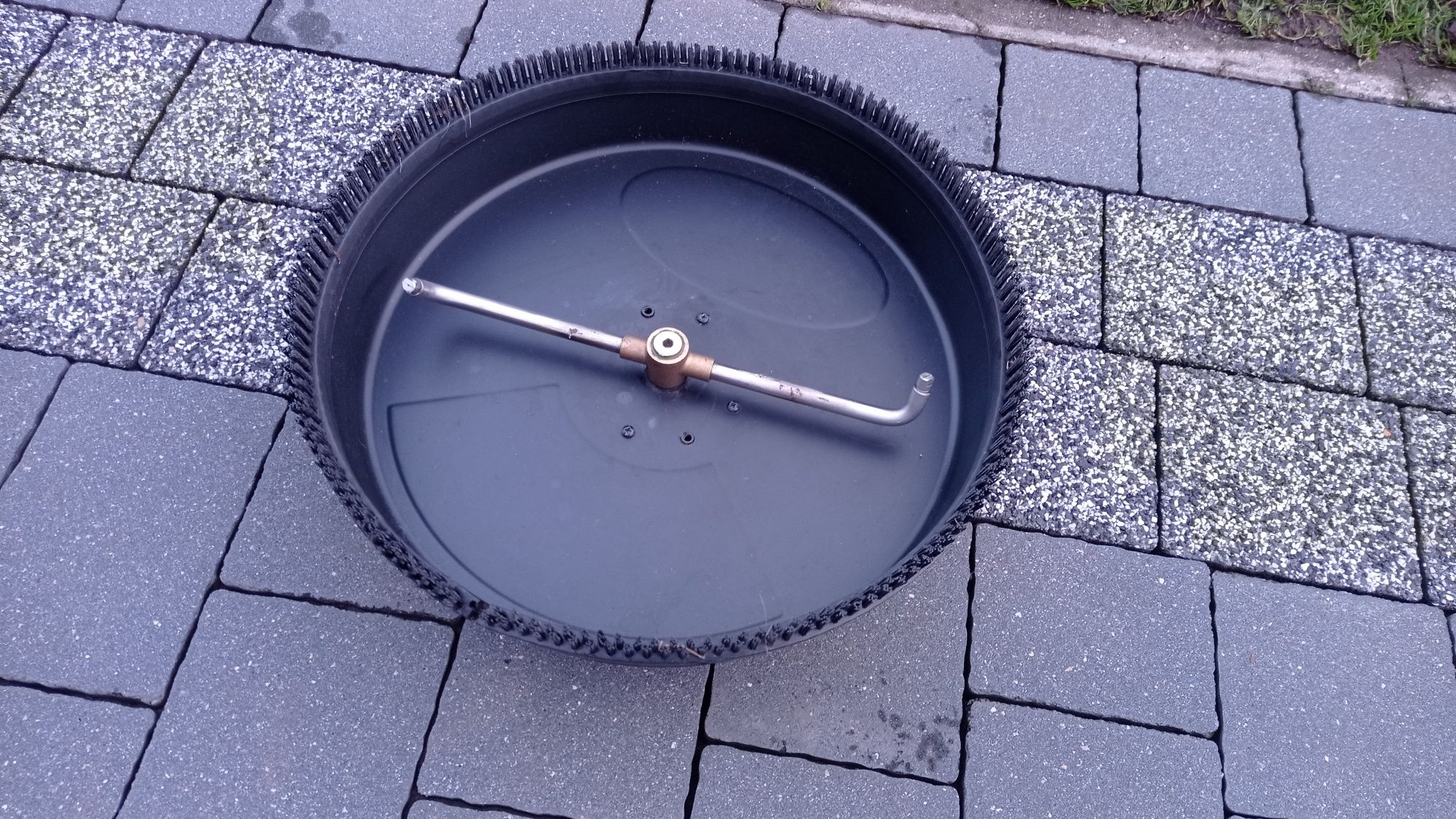 Talerz obrotwo ciśnieniowy do mycia kostki brukowej