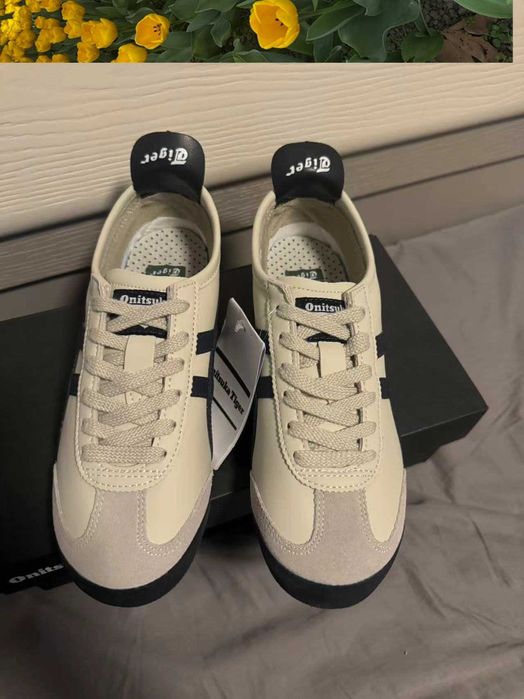 onitsuka tiger EUR 39