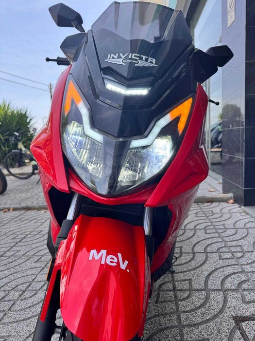 Mota Elétrica INVICTA NEILA - 125KM/H - NOVA