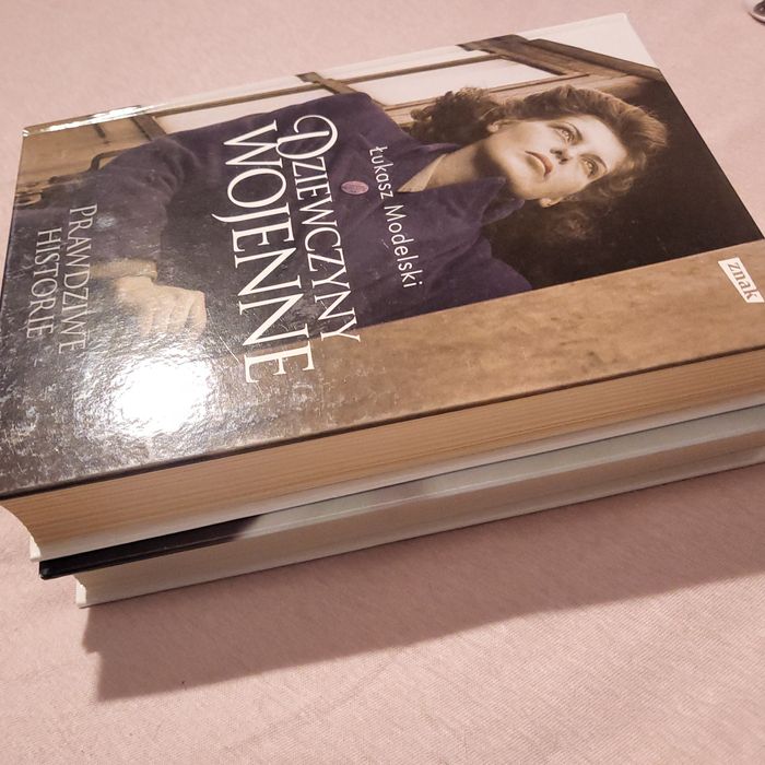 Modelski, Janicki, Dziewczyny wojenne, Pierwsze damy II RP