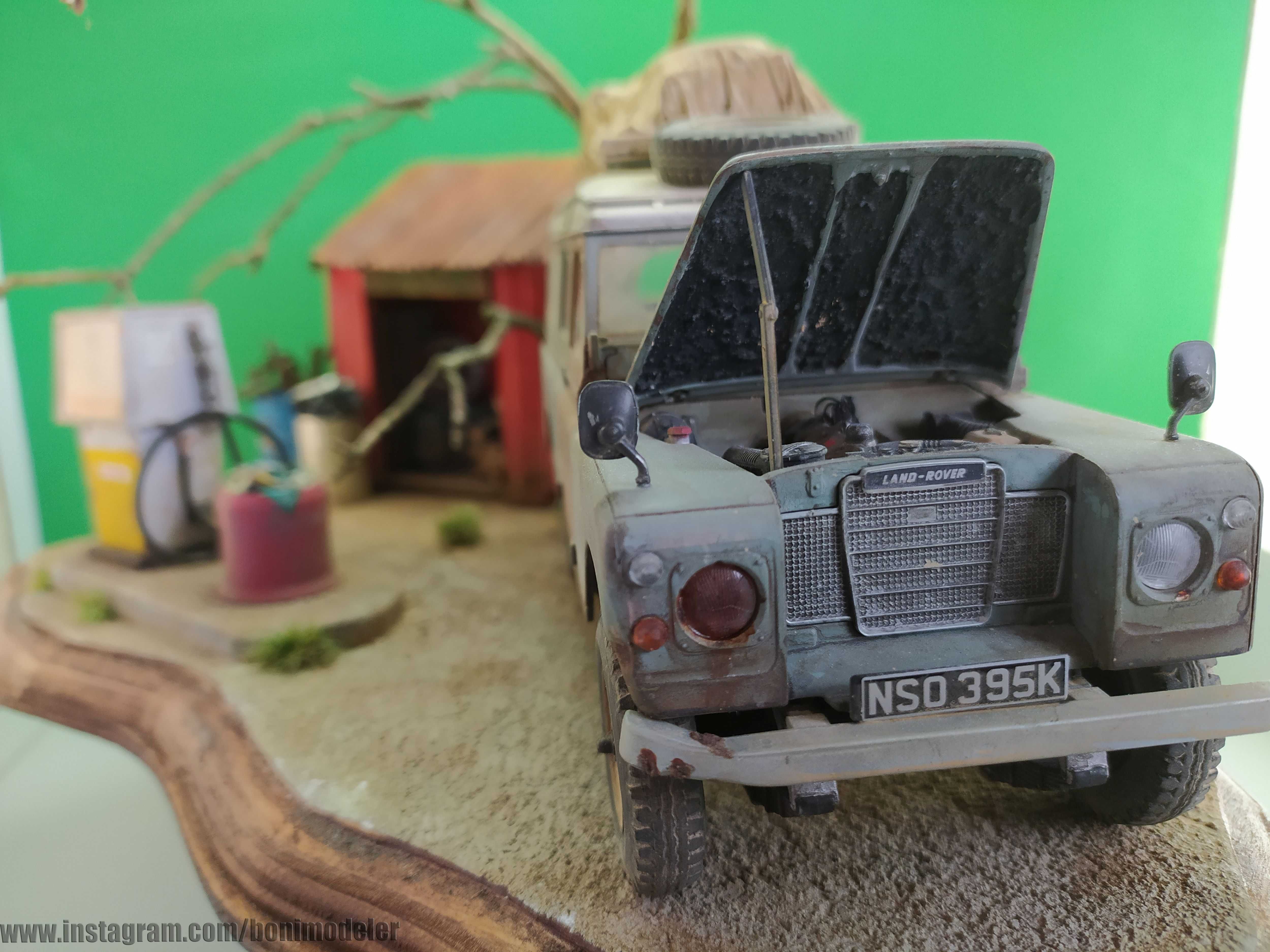 Diorama - Land Rover Series III - modelo em escala 1:24