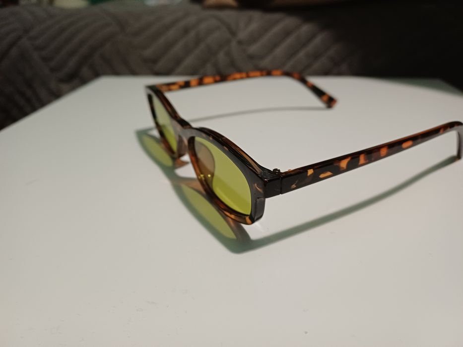 Сонцезахисні окуляри