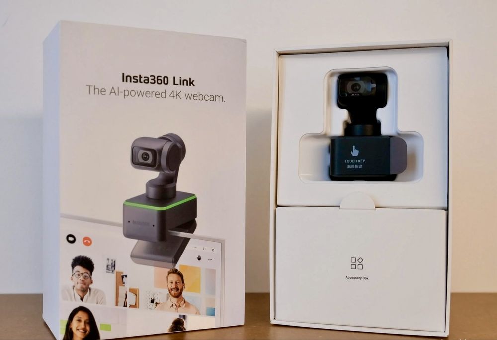 Insta360 Link нова веб-камера 4K webcam