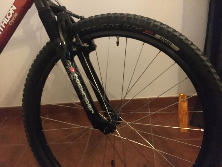 Bicicleta TT Decathlon de adulto , roda 26 ou troco.