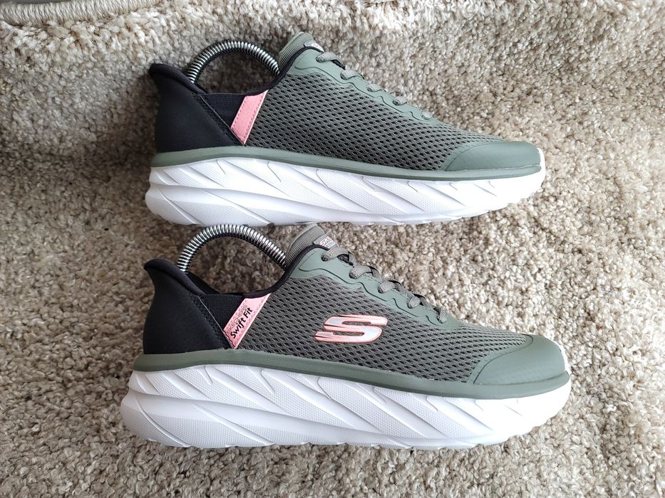 SKECHERS р 39-40 Америка Оригінал! Бігові кроссовки