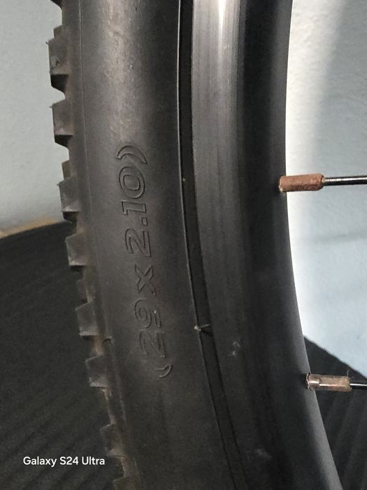 Vendo roda dianteira etrto 622X19C