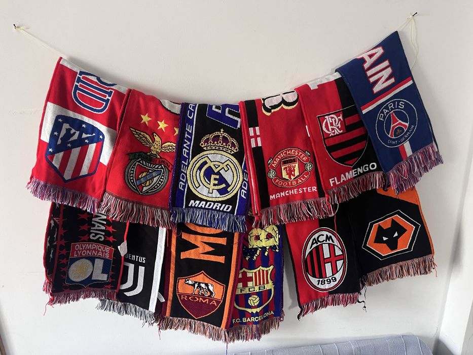 Coleção Cachecóis de Futebol