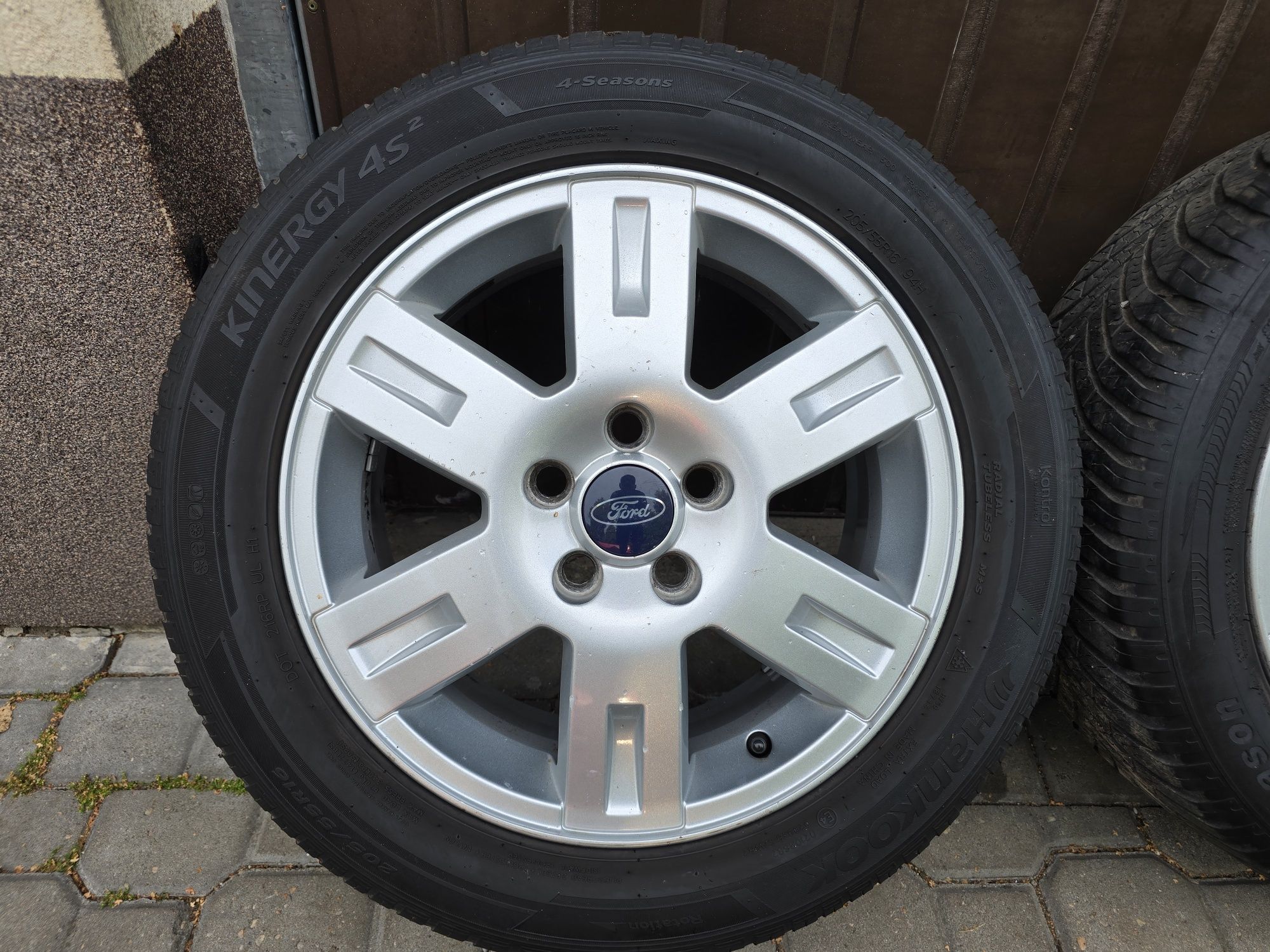 Felgi z oponami 205/55R16 Ford Mondeo 5x108 Focus C-Max S-max 16"