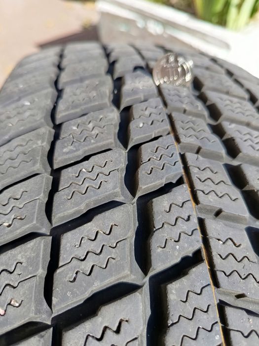 Б/У шини 225/60 R18 Winguard SUV зима комплект