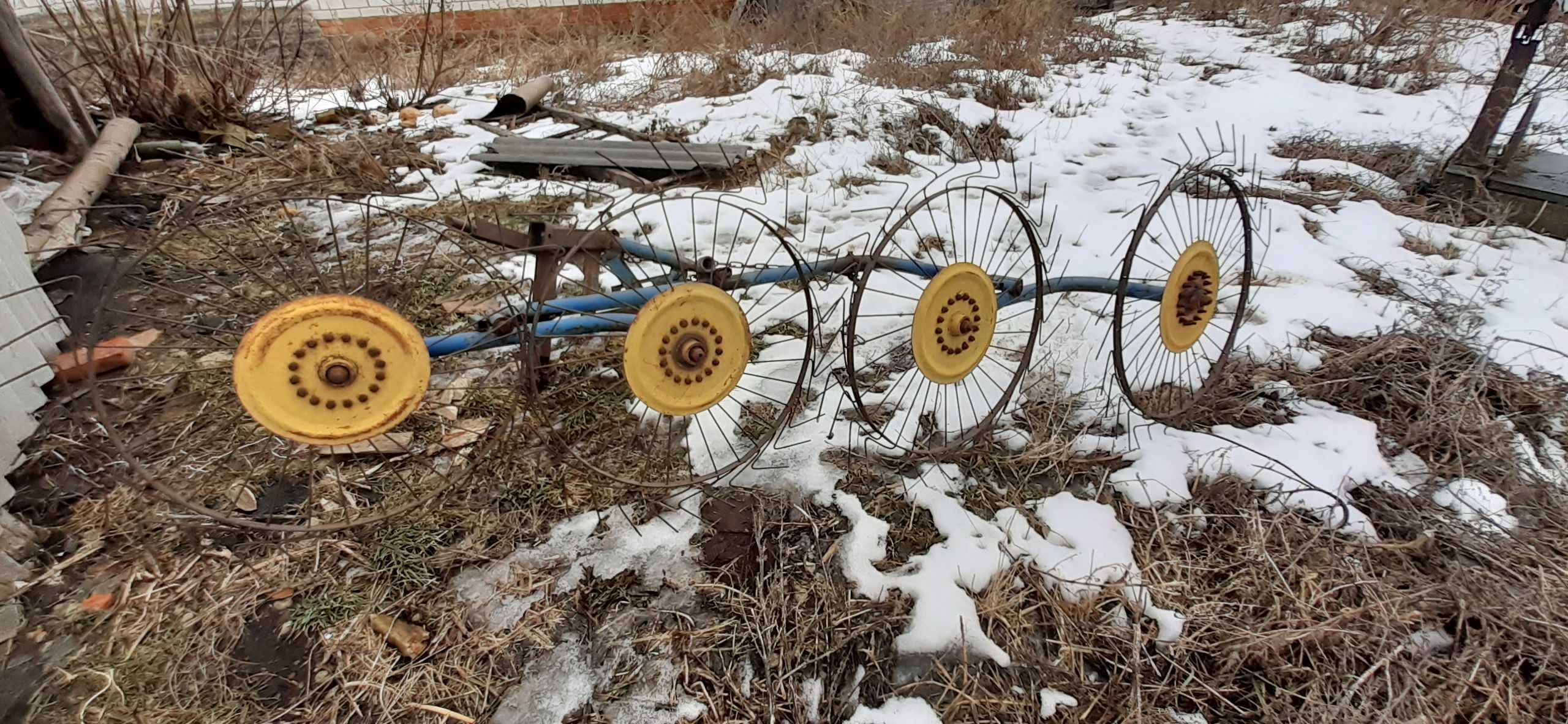 Продам   трактор, також можливий обмін на авто