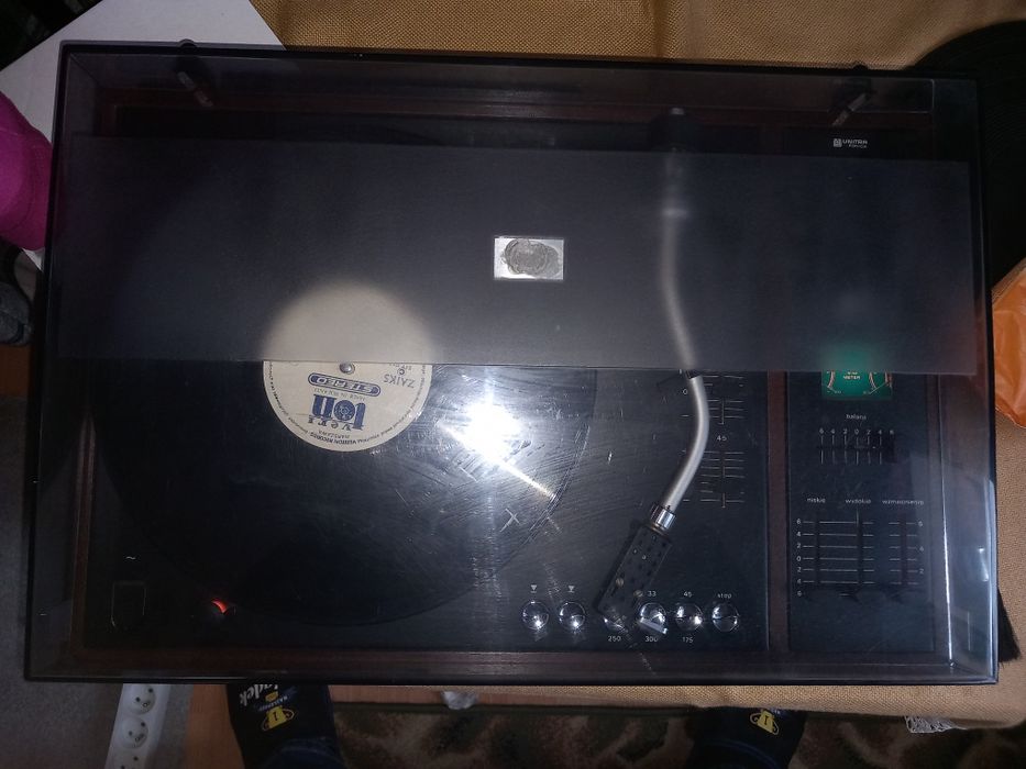 Gramofon Daniel ze wzmacniaczem