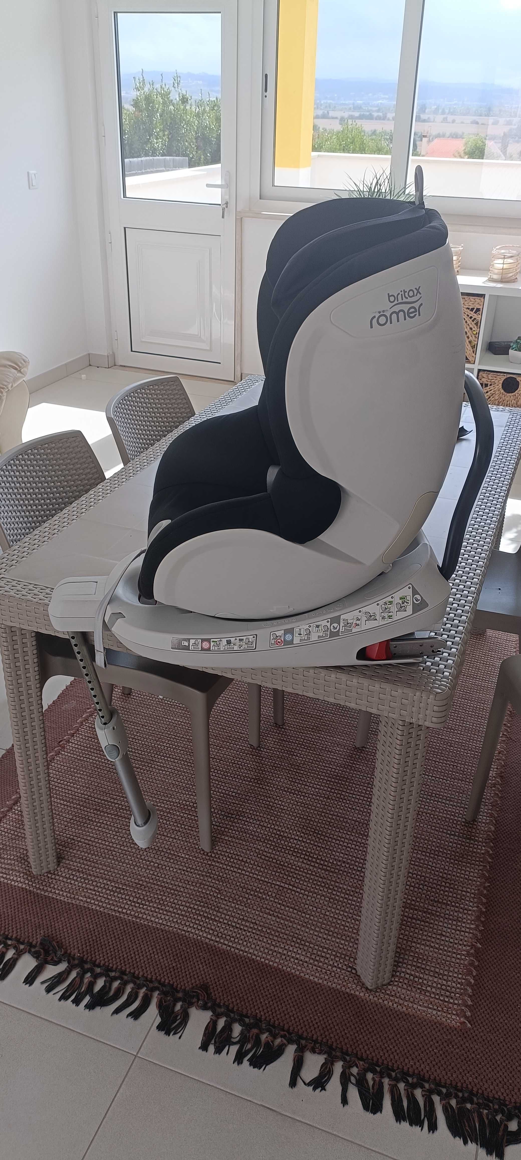 Cadeira auto rotativa Britax Romer