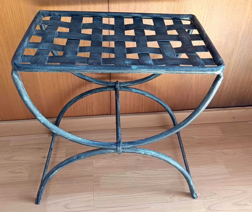 Banco em ferro forjado novo