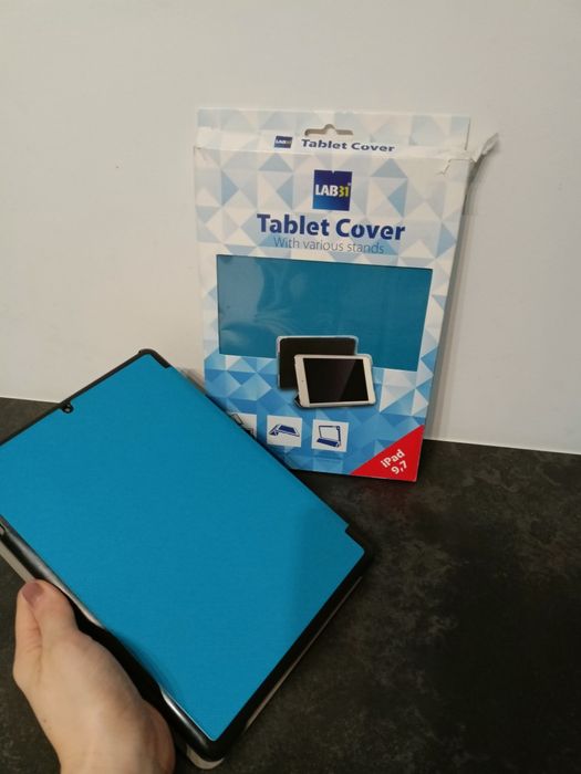 Nowe etui tablet cover iPad 9,7