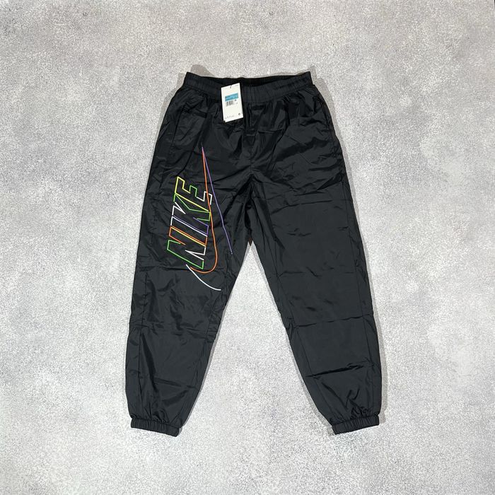 Штани Nike нейловові