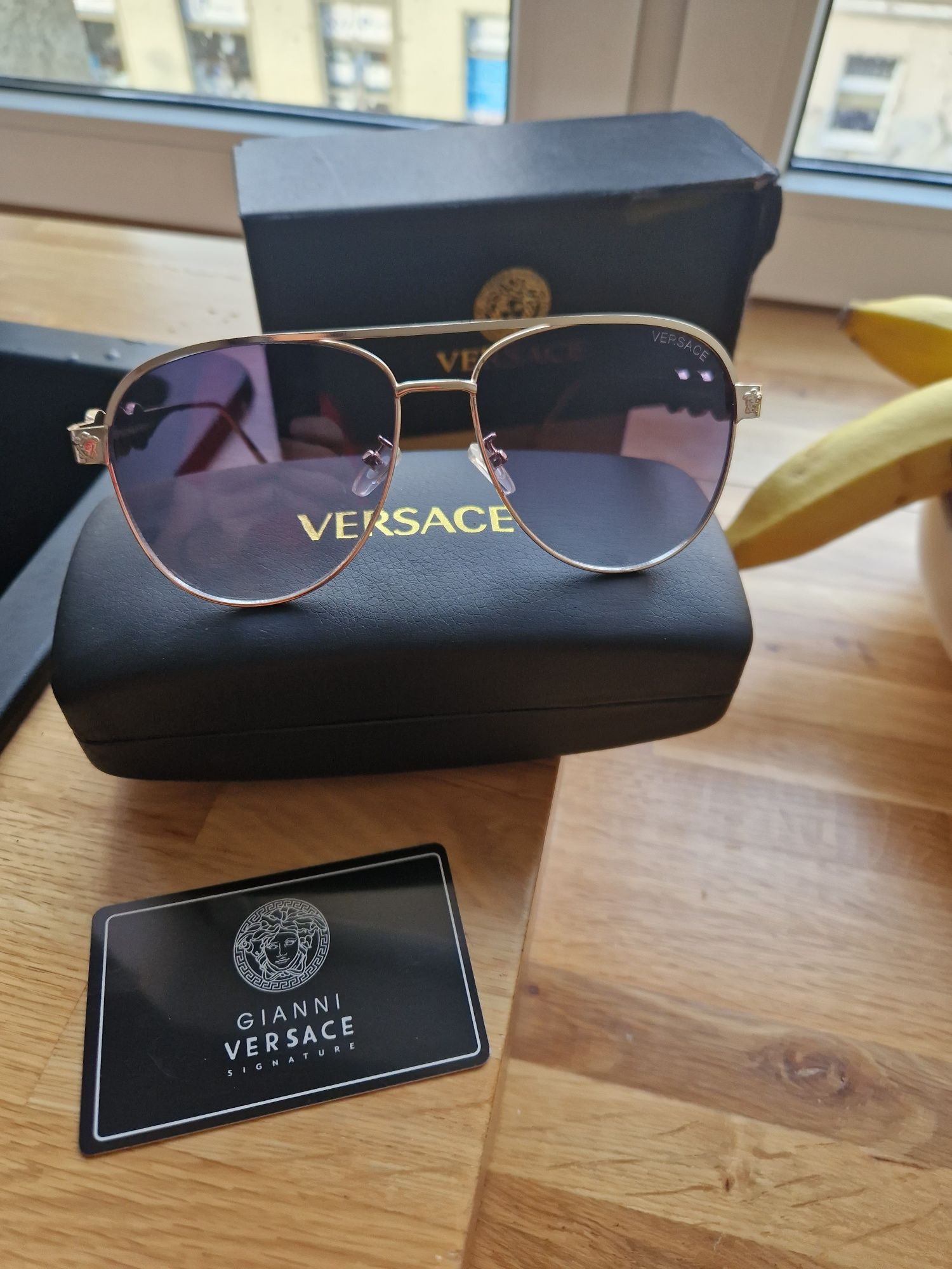 Okulary logowane versace