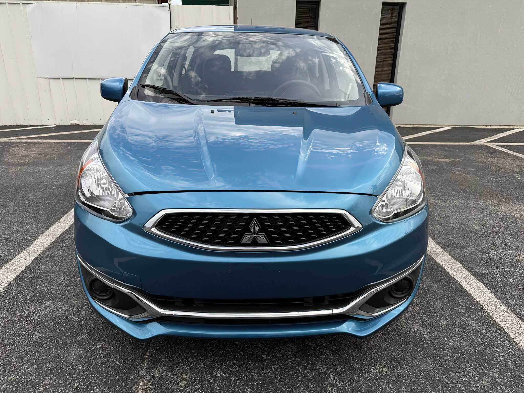Mitsubishi Mirage ES 2020