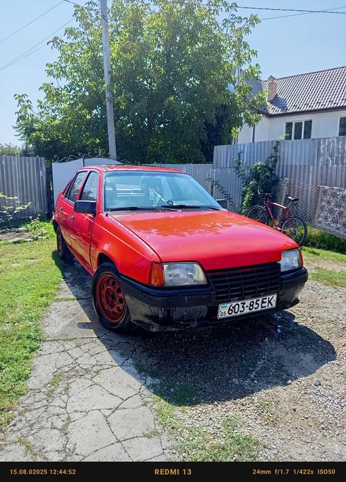 Продам авто кадет1.3