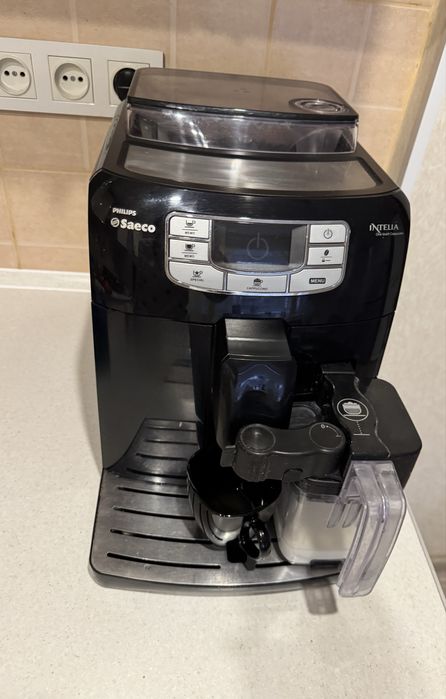 Кавоварка philips saeco