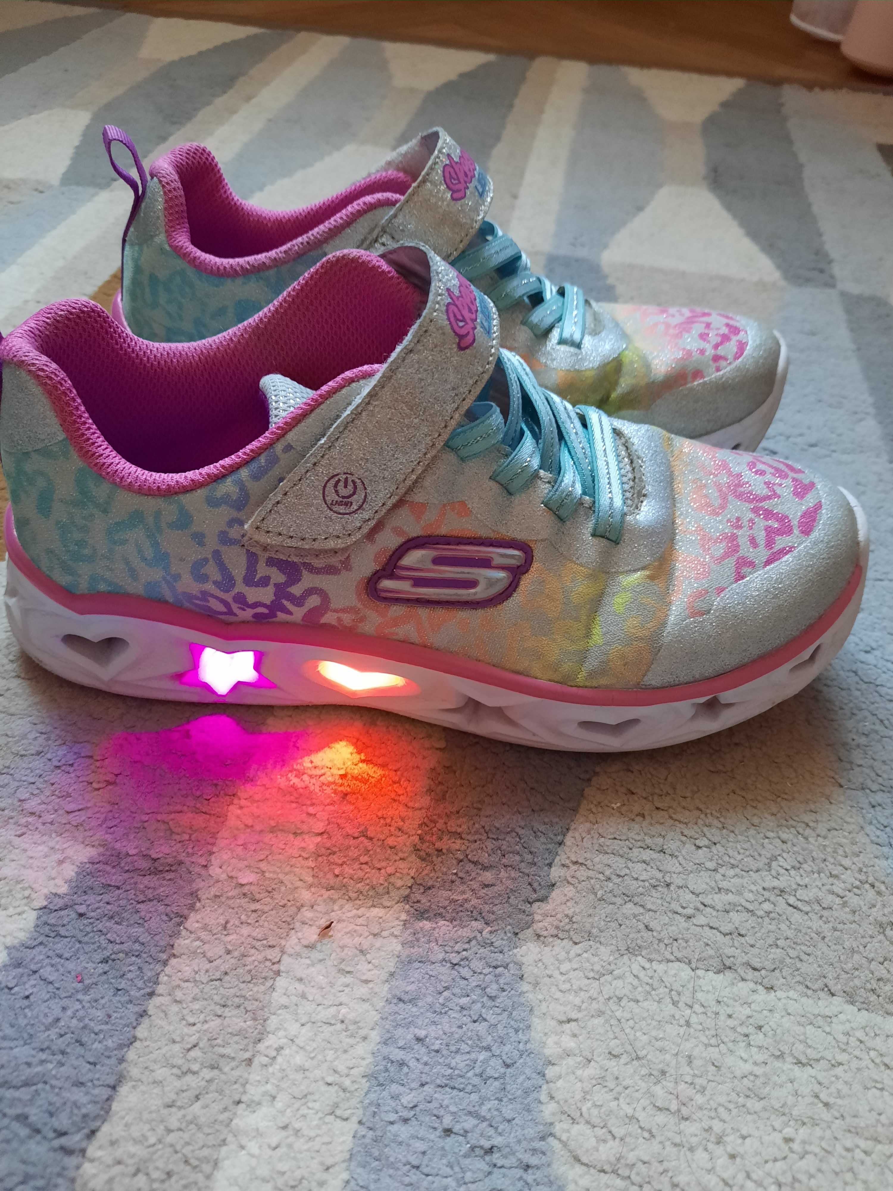 Buty świecące Skechers dla dziewczynki rozmiar 35 w dobrym stanie