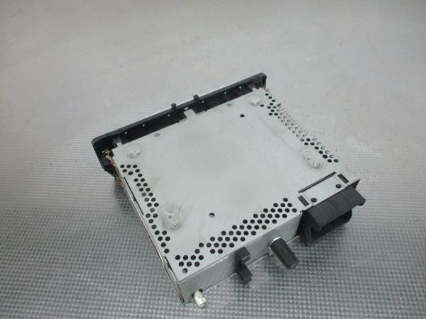 Rádio / auto-rádio RENAULT Scénic III (JZ0/1_)