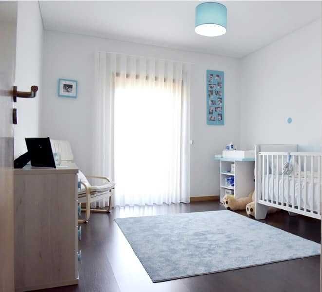 Quarto Completo de Bebé em Excelente Estado – Pronto a Usar