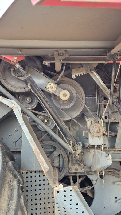 Продам комбайн Massey Ferguson 7274