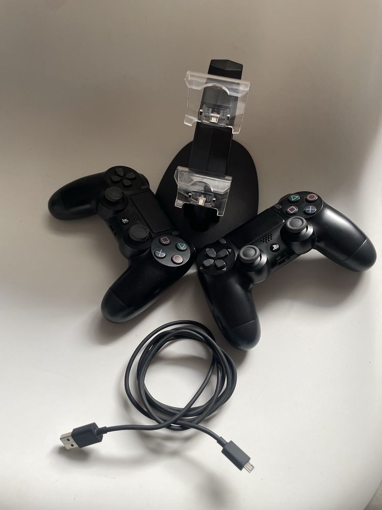Playstation 4 Slim 1 TB