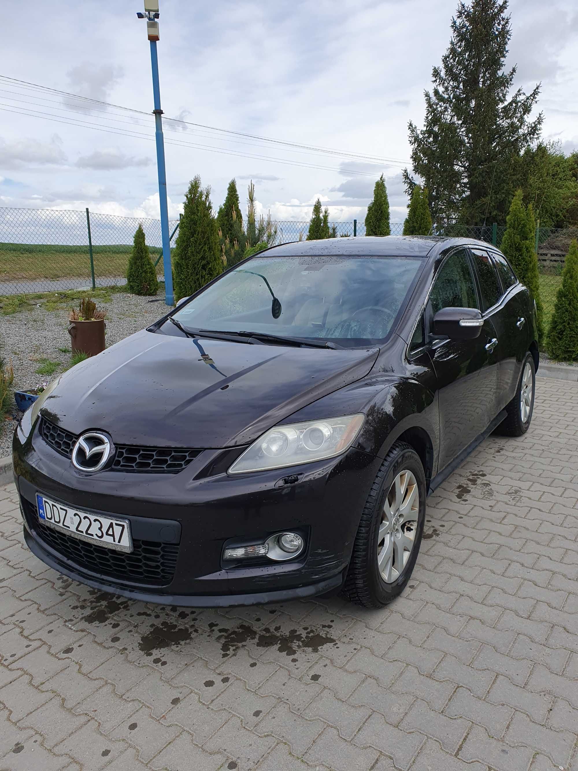 Samochód SUV Mazda CX7