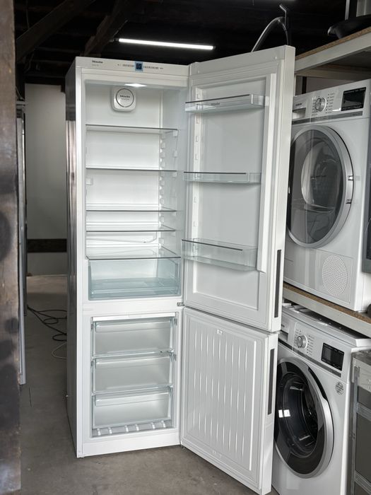 Холодильник Miele KFN 29162 D ws, 2 м висота, клас А++, Led