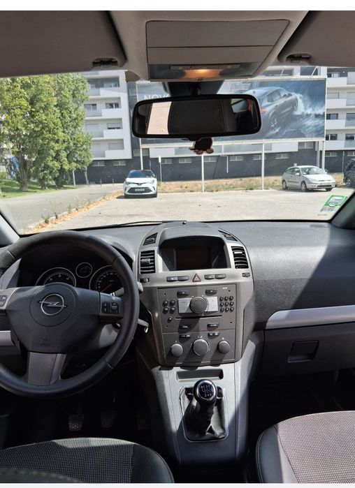 Opel - Zafira 1.9 CDTi – 120cv | 7 Lugares | Conforto e Espaço