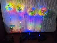 Lampki ogrodowe LED Solarne do ogrodu RGB 4 szt Lampy na taras balkon
