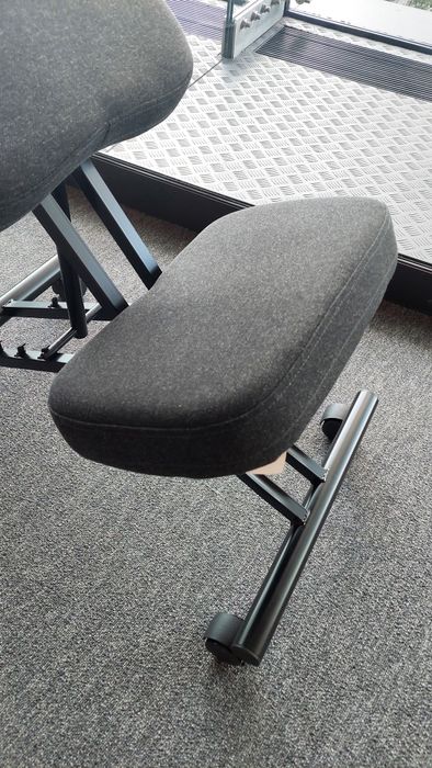 Klęcznik, klękosiad Ikea Eifred nowy